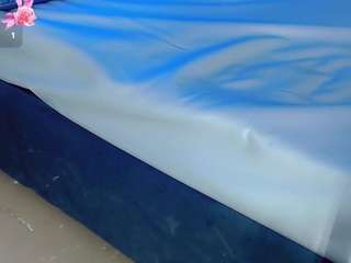 emma-miler live webcam show