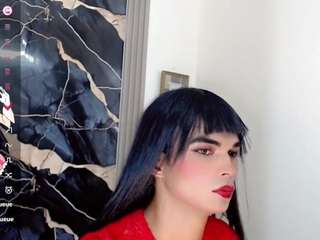 emma-miler live cam preview