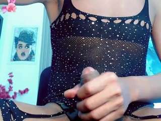 emma-miler live cam preview