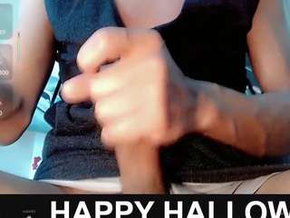 emma-miler live cam preview