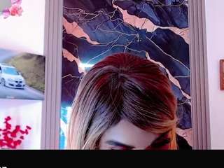 emma-miler live cam preview