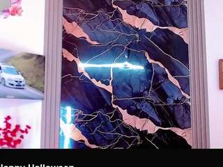 emma-miler live cam preview
