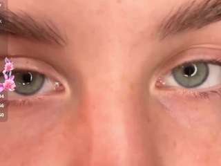 herelora Sex Cam Show