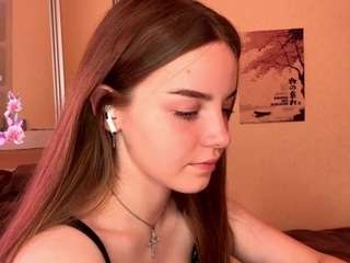 herelora live webcam show