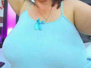 scarlett-moo