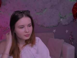 angie-foxy1 live webcam show