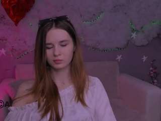 angie-foxy1 live webcam show