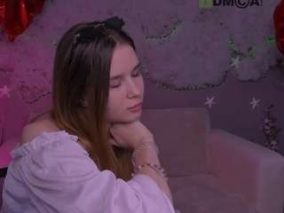 angie-foxy1 live webcam show