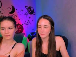 angie-foxy1 live webcam show