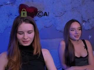 angie-foxy1 live webcam show