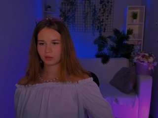 angie-foxy1