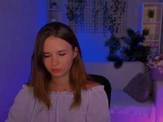 angie-foxy1