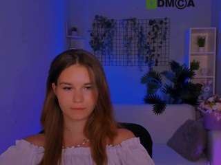 angie-foxy1