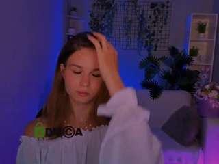angie-foxy1