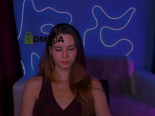 angie-foxy1