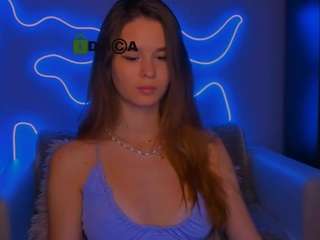 angie-foxy1