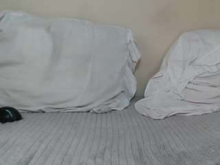 femboyj live webcam show