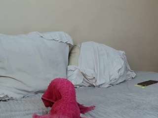 femboyj live webcam show