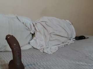 femboyj live webcam show