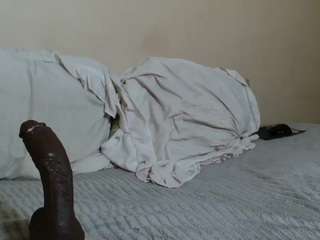 femboyj live webcam show