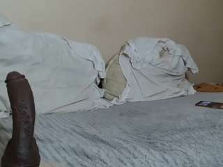 FemboyJ live webcam show