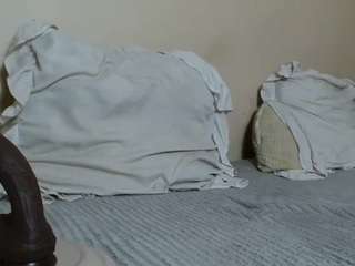 FemboyJ live webcam show