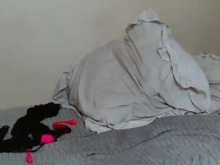 femboyj private show
