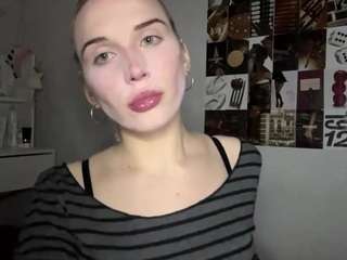 MarylouSharpe live webcam show