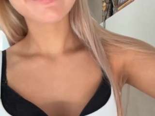 ReneaRichardt live webcam show