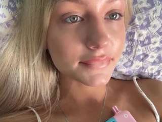 Renearichardt's cam show statistics and live stream