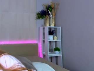 Coral1ne-Clark live webcam show