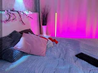 Elly-Blo0m live cam preview
