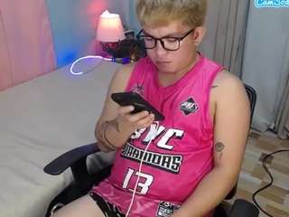 GorgeousAdamxx