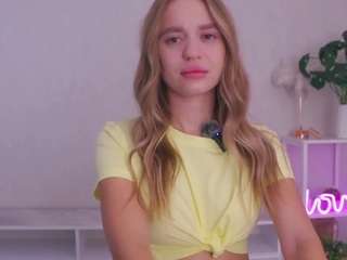 KarisaBanker live webcam show