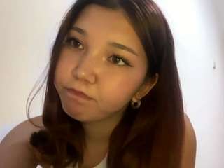 Rina live webcam show