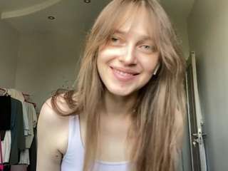 mila live webcam show