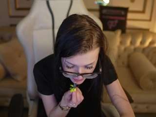 nikoldiamond054 live webcam show