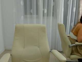 officeseduce's live room