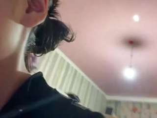 le modèle vernicegranado est en webcam porno dans un show sur le site camsoda, il possède les tags suivants: ahegao,no smoking,fetish,amateur,middle aged,moaning,natural,nature,no drinking,normal,facial piercings,public,shaved pussy,skinny,smoking,strip,tattoos,teen (18+),young adult,feet