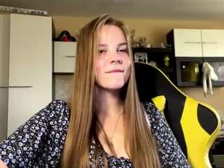 Aminabullivant's cam show statistics and live stream