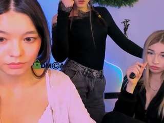 bella-dorn1's live room