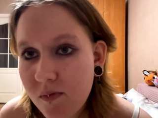 Live cam show with GiseleMemmer