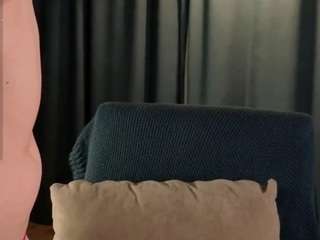 LaverneRm live cam preview