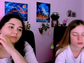 Sadie-peach's live stream