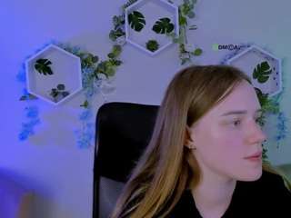 sadie-peach live webcam show