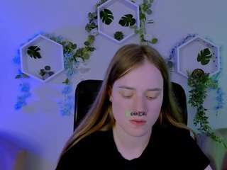 sadie-peach live webcam show