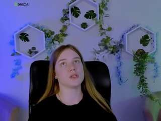 sadie-peach live webcam show