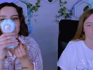 sadie-peach live webcam show