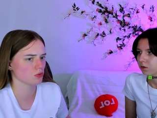 sadie-peach live webcam show