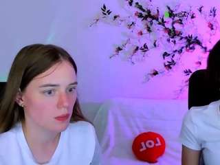 sadie-peach live webcam show
